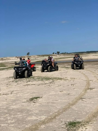 Diversão com CFMoto nas areias da Praia da Capillha